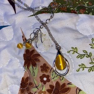 Necklace and earrings set